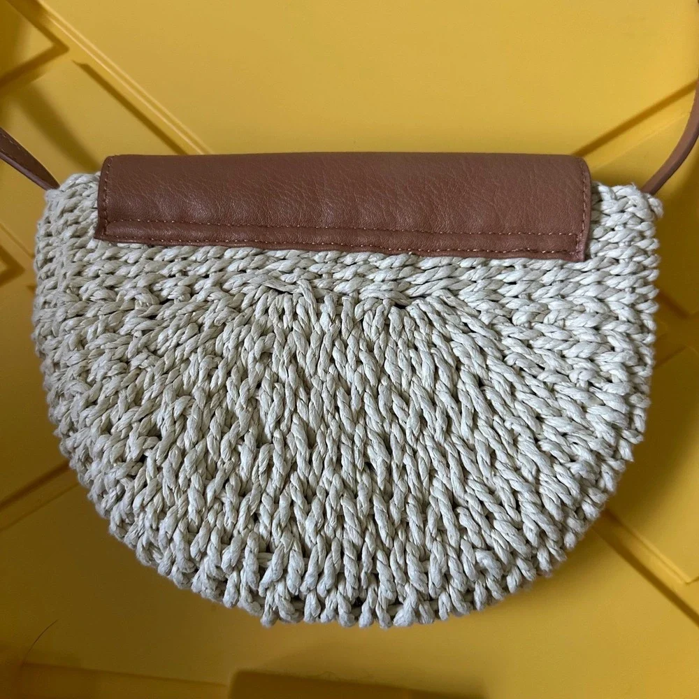 Straw Crossbody Bag Tan Faux Leather‎ Trim Shell Accent Summer Beach